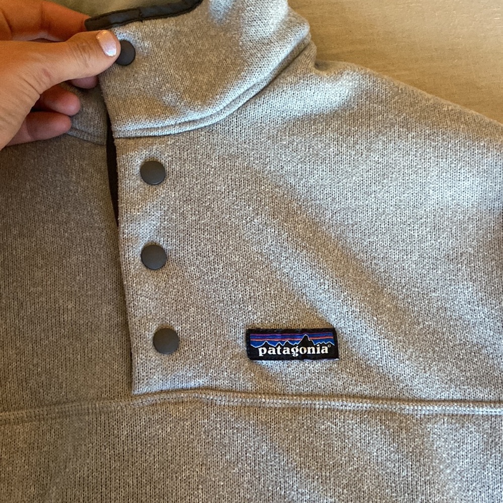 Womens Patagonia 1/4 button sweater